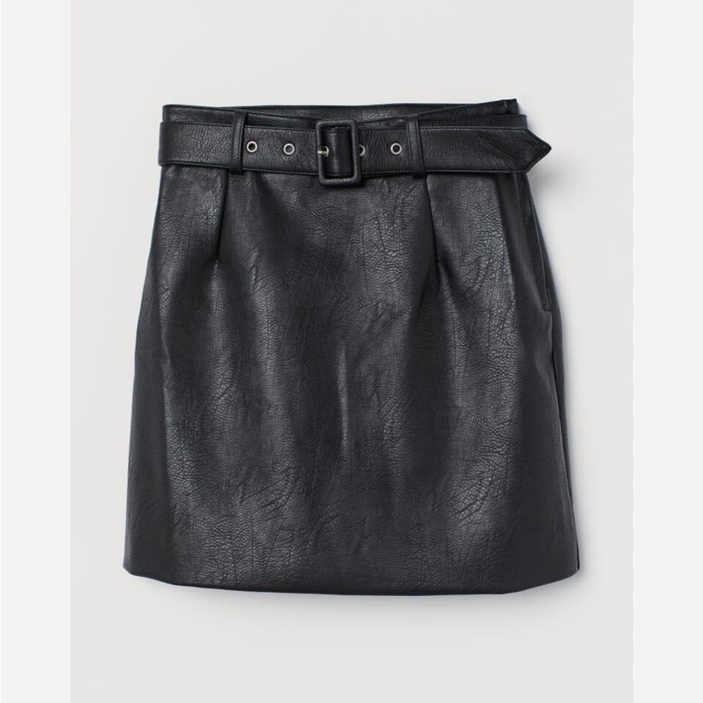 H&M Divided Faux Leather Short High Waisted Mini Skirt Black